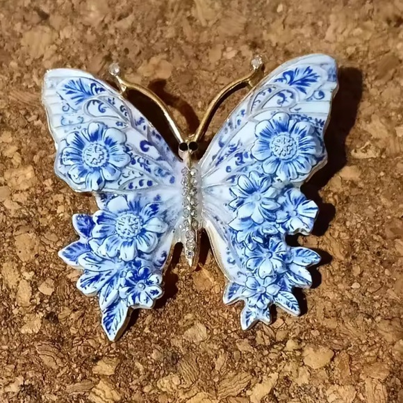 Vintage Butterfly Portofino Gold Blue Brooch - Picture 8 of 13